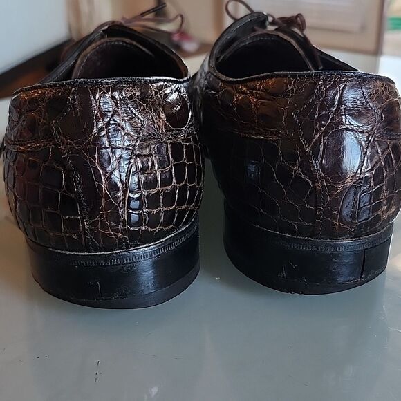Florsheim Brown Crocodile Pattern Oxfords - Picture 3 of 8